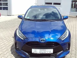 Blau Gebraucht 2020 Toyota Yaris Club Limousine | 17.990 € (Fairer Preis)