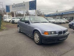 Blau Gebraucht 1994 BMW 316 Limousine | 3.490 €