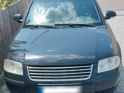 Schwarz Gebraucht 2004 VW Passat Family Kombi | 1.650 € (Guter Preis)