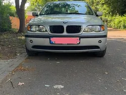 Grau Gebraucht 2002 BMW 318 Limousine | 3.800 € (Etwas zu teuer)