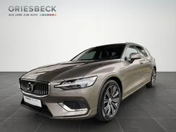 Pebble grey / metallic Gebraucht 2022 Volvo V60 Core Kombi | 34.850 € (Guter Preis)
