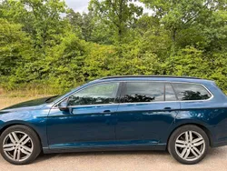 Blau Gebraucht 2018 VW Passat Comfortline Kombi | 14.900 € (Fairer Preis)