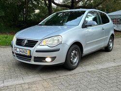 Silber Gebraucht 2007 VW Polo Trendline Kleinwagen | 599 € (Fairer Preis)