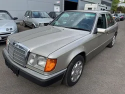 Grau Gebraucht 1989 Mercedes E300 Limousine | 9.650 €