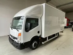 Weiss Gebraucht 2011 Nissan Cabstar Abholung | 15.469 €