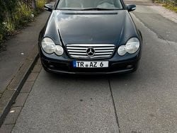 Blau Gebraucht 2002 Mercedes 190 Limousine | 1.600 €