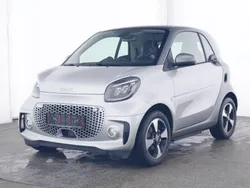 Cool silver (metallic) Gebraucht 2024 Smart ForTwo Electric Drive Exclusive Coupé | 17.777 € (Etwas zu teuer)