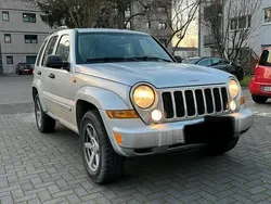 Silber Gebraucht 2005 Jeep Cherokee SUV | 3.250 € (Guter Preis)