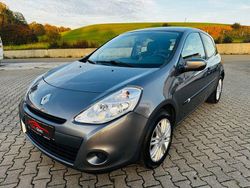 Grau Gebraucht 2012 Renault Clio III Expression Kleinwagen | 4.499 € (Etwas zu teuer)