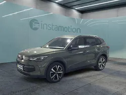 Grün Gebraucht 2024 VW Tiguan SUV | 36.949 € (Fairer Preis)