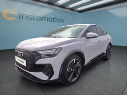 Weiß Gebraucht 2022 Audi Q4 Sportback e-tron SUV | 30.199 € (Teuer)