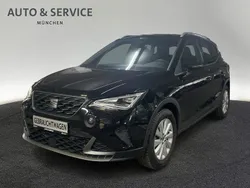Mitternachtsschwarz Gebraucht 2024 Seat Arona FR SUV | 20.460 € (Fairer Preis)