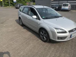Silber Gebraucht 2006 Ford Focus Ghia Kombi | 1.400 € (Fairer Preis)