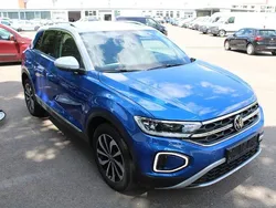 Ravennablau Gebraucht 2023 VW T-Roc Style SUV | 24.440 € (Fairer Preis)