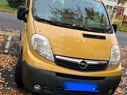 Gelb Gebraucht 2012 Opel Vivaro Van | 2.500 € (Superpreis)