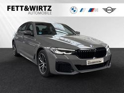 Berninagrau bernsteineffekt Gebraucht 2022 BMW 520 M Sport Limousine | 37.490 € (Fairer Preis)