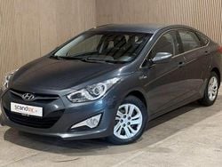 Grau Gebraucht 2014 Hyundai i40 Van / Kleinbus | 5.200 € (Guter Preis)