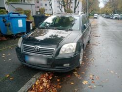 Schwarz Gebraucht 2025 Toyota Avensis Kombi | 2.800 €