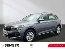 Graphitegrau Gebraucht 2025 Skoda Kamiq Selection SUV | 24.490 € (Fairer Preis)