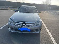 Schwarz Gebraucht 2007 Mercedes 200 Limousine | 3.950 €