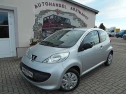 Grau Gebraucht 2008 Peugeot 107 Filou Kleinwagen | 2.900 € (Etwas zu teuer)