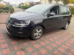 Schwarz Gebraucht 2013 VW Sharan Trendline Van / Kleinbus | 9.999 € (Fairer Preis)