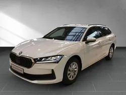 Weiß Neu 2024 Skoda Superb Kombi | 36.990 € (Guter Preis)
