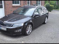 Schwarz Gebraucht 2014 Skoda Octavia RS Kombi | 8.499 € (Fairer Preis)