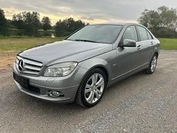 Grau Gebraucht 2008 Mercedes C230 Avantgarde Limousine | 8.980 € (Fairer Preis)