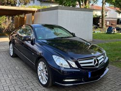 Blau Gebraucht 2011 Mercedes E350 Coupé | 21.000 €