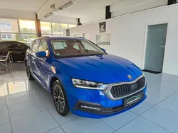 Blau Gebraucht 2021 Skoda Octavia Clever Limousine | 18.998 € (Fairer Preis)