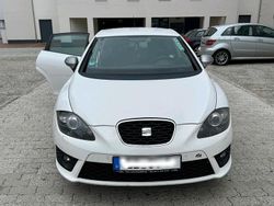 Weiß Gebraucht 2011 Seat Leon Limousine | 7.100 € (Teuer)