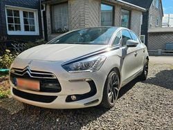 Weiß Gebraucht 2012 DS Automobiles DS5 Kleinwagen | 9.700 €