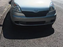 Silber Gebraucht 2001 Toyota Yaris Kombi | 2.500 € (Fairer Preis)