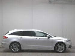 Silber Gebraucht 2022 Ford Mondeo Titanium Kombi | 17.780 € (Guter Preis)