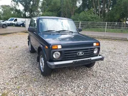 Grün Gebraucht 2016 Lada Taiga SUV | 6.150 € (Fairer Preis)