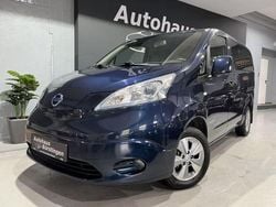 Blau Gebraucht 2018 Nissan e-NV200 Tekna Van / Kleinbus | 15.999 € (Teuer)