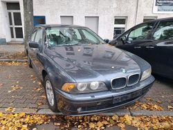Silber Gebraucht 2001 BMW 520 Kombi | 2.000 € (Guter Preis)