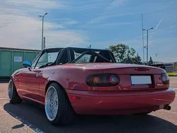 Rot Gebraucht 1993 Mazda MX5 Cabrio | 13.999 €