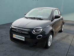 Schwarz Gebraucht 2021 Fiat 500e Action Kleinwagen | 13.399 € (Etwas zu teuer)
