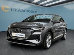 Grau Gebraucht 2022 Audi Q4 Sportback e-tron SUV | 28.649 € (Guter Preis)