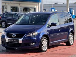 Blau Gebraucht 2010 VW Touran Freestyle Van / Kleinbus | 6.500 € (Fairer Preis)