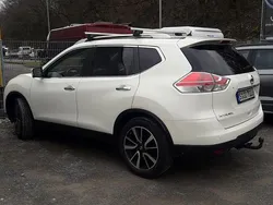Weiß Gebraucht 2016 Nissan X-Trail Tekna SUV | 17.000 € (Teuer)