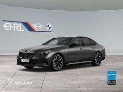 Grau Neu 2025 BMW i5 Shadowline Limousine | 92.540 €