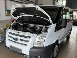 Weiß Gebraucht 2012 Ford Transit Tourneo Van / Kleinbus | 8.499 € (Guter Preis)