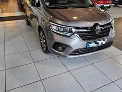 Grau Gebraucht 2024 Renault Kangoo Techno Van / Kleinbus | 26.750 € (Superpreis)