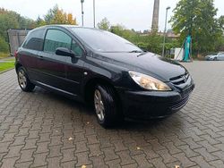Schwarz Gebraucht 2004 Peugeot 307 Limousine | 1.999 € (Teuer)