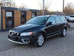 Black sapphire / metallic Gebraucht 2012 Volvo XC70 Momentum SUV | 15.900 € (Teuer)