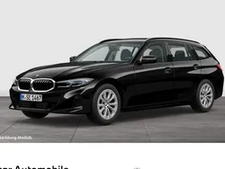 Schwarz Gebraucht 2022 BMW 320 Shadowline Kombi | 27.990 € (Guter Preis)