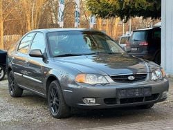 Grau Gebraucht 2002 Kia Shuma Kleinwagen | 1.990 €